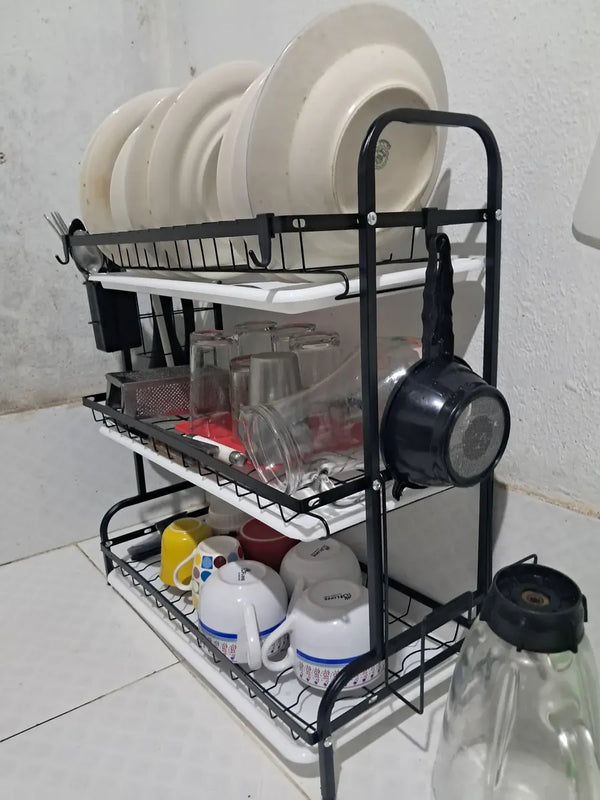 Luis, 28