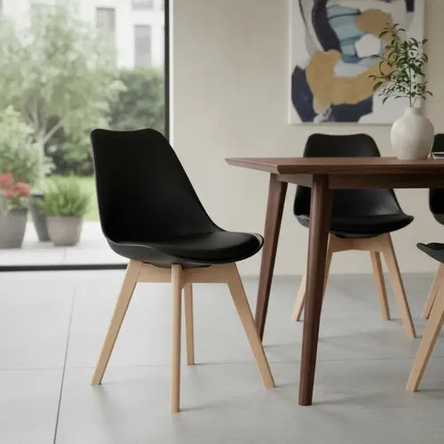 Kit 3 Sillas Eames Con Asiento Acolchado Comedor Color Negro